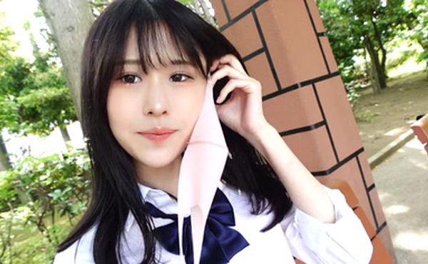 FC2 史上絶対に見逃せない極上素人女優22名を無修正で収録。