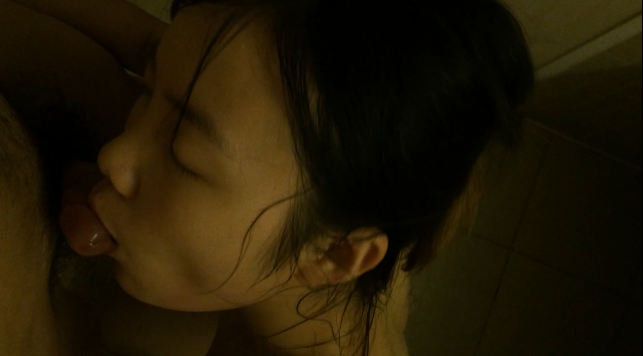 反差女秘书在厕所被我给办了