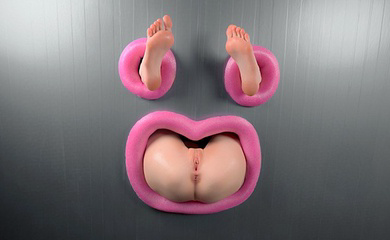 Gloryhole 隔着墙操那个屁股，直到她的脚颤抖 - pinkloving