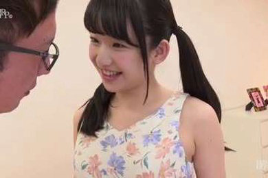 一字马美少女