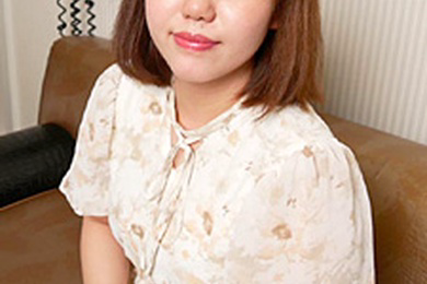 素人AV采访~换上丰满紧身制服,趁活着做爱~森久保晴美