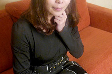 不好意思出演AV却用田径训练过的臀部达到高潮的素人正妹 百濑麻衣