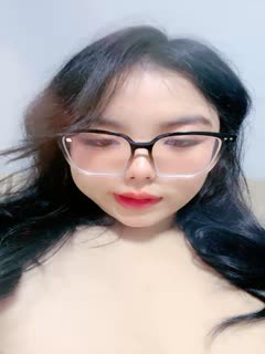 肉欲系美女,大奶肥臀,性感红衣露出奶子,超肥美臀翘起