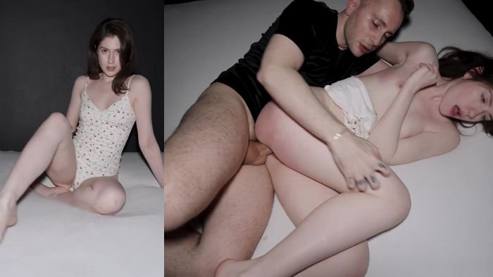 Hot Pearl Gets Spitroasted In A Threesome