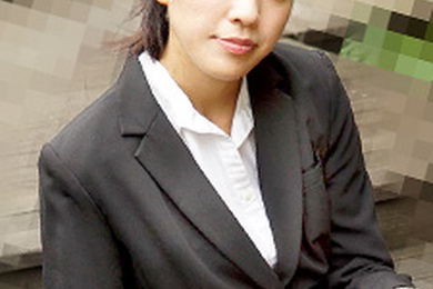 求职面试性骚扰!一个想要工作、害羞但愿意做任何事情的女大学生 泉绫