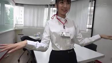 107SHYN-157 ロケ研修中の女子社員宮崎リンに突撃!野球拳