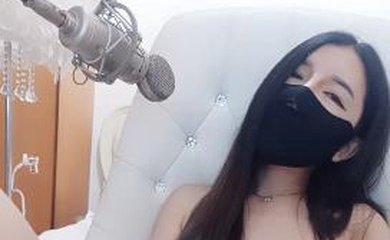 长乳头口罩妹子全裸自慰秀