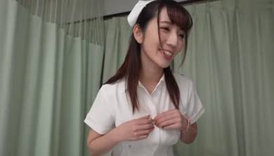 巨乳护士侍奉中出