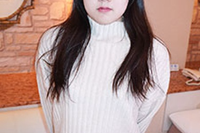 与一名严肃的女大学生发生严重的原始性行为 高田明子